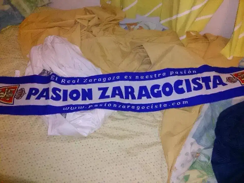 Nuestro amigo Javi de Alcañiz ya tiene su bufanda!!.