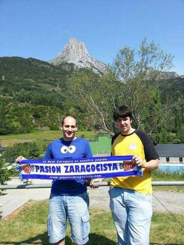 Fredi y Dinho en el Festival Pirineos Sur nos mandan esta foto...