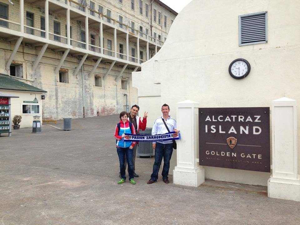 Tenemos un problema, han pillado a 3 foreros nuestros en Alcatraz y ahora no los sueltan...