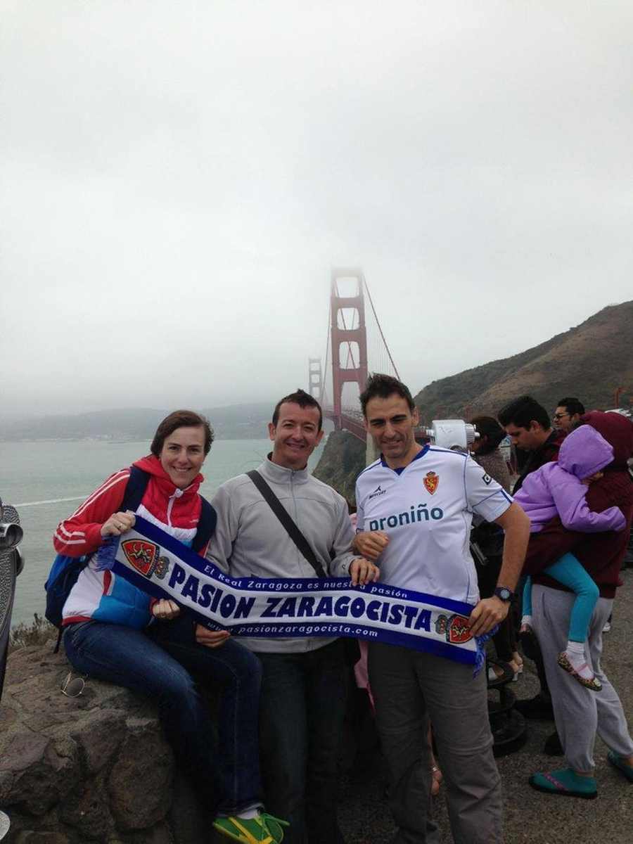 Pasando mucho frío en el peculiar verano de San Francisco, mejor con bufanda de @PasionZGZcom