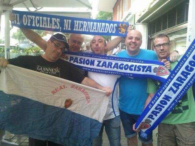 @LosFinaleros y @PasionZGZcom en Barna!! Ni oficiales, ni hermanados!!!...