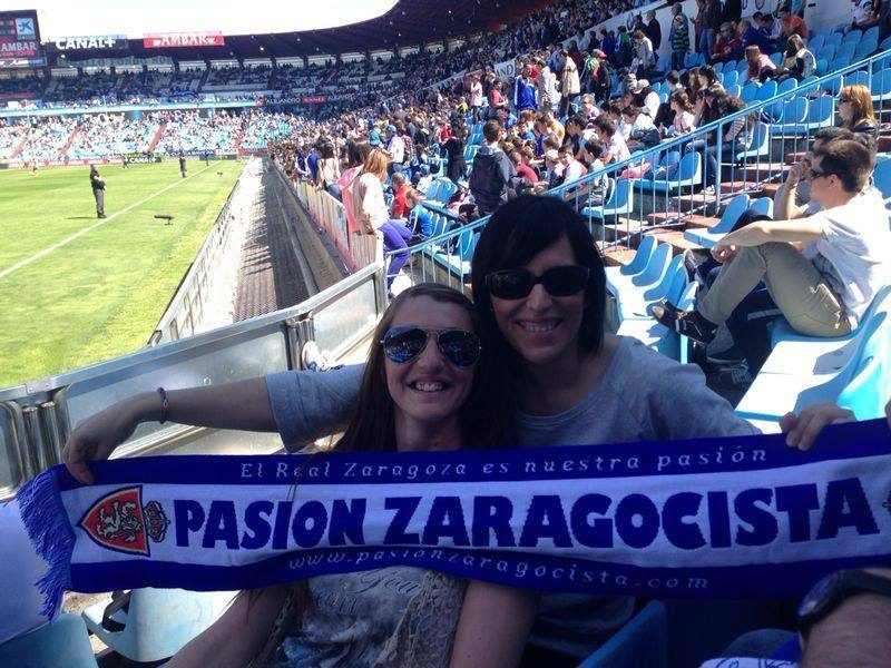 Alegría y Pasión hoy en las gradas de la Romareda...