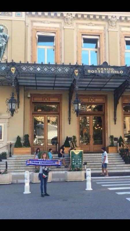 Casino de Monte-Carlo, @[1553843702:2048:Alicia Santos] en su puerta.